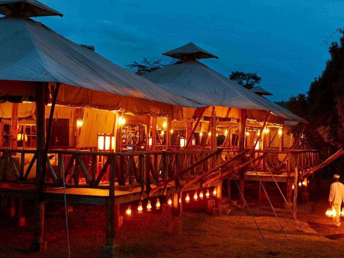 Luxury Accommodation at Mara During the night