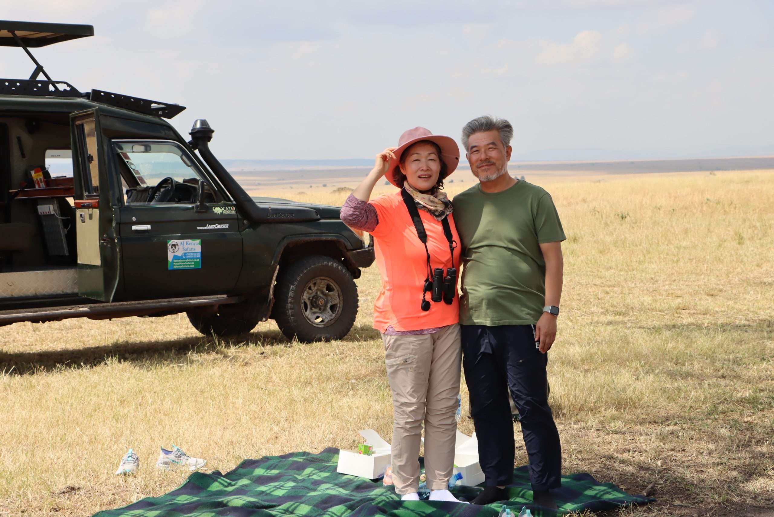 East African Cheetah - Safari Landcruiser