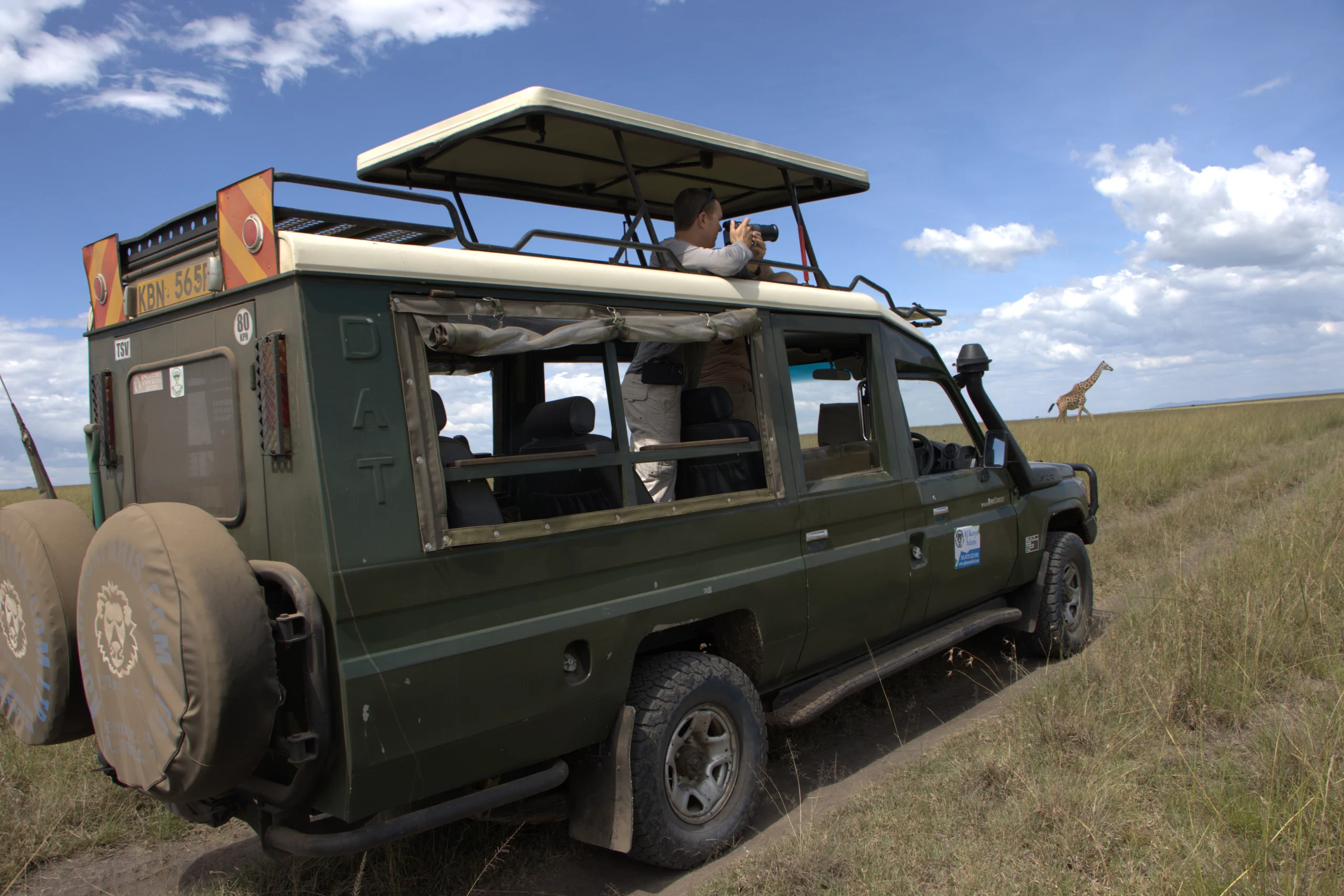 safari vehicle